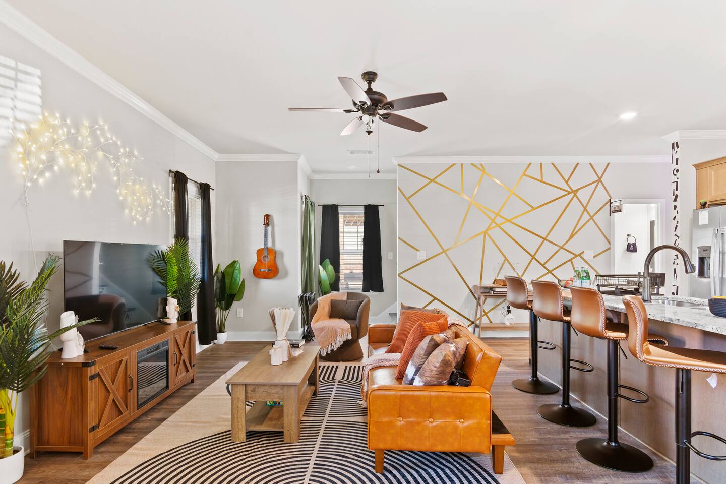 King Beds | 13 mins to Downtown & UGA | Game Room