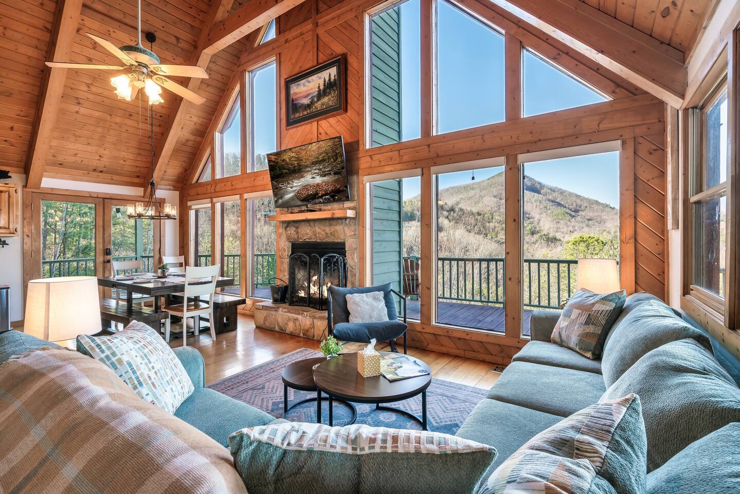 Smokies Lakeside Retreat! Mountain Views! Hot Tub!