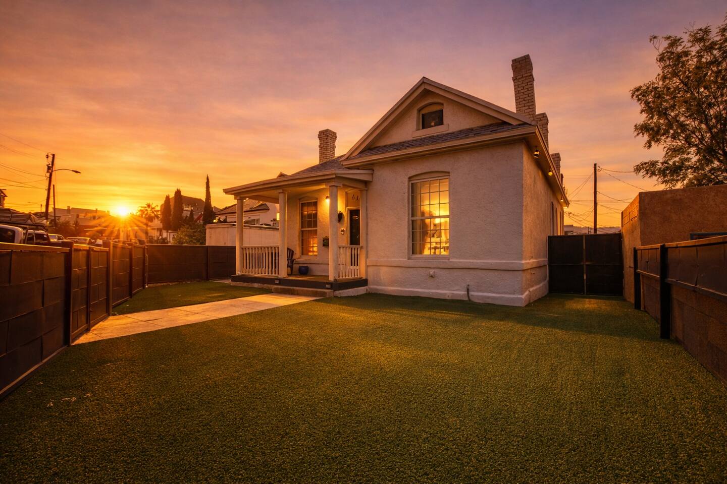 Central EP Retreat & Patio 5 Min Downtown Sleeps 6