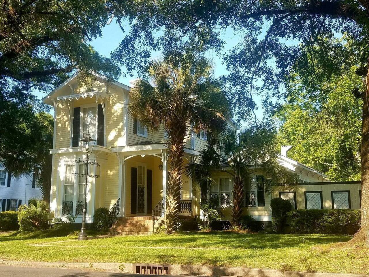 Agatha’s Historic Home Near Battle House Hotel