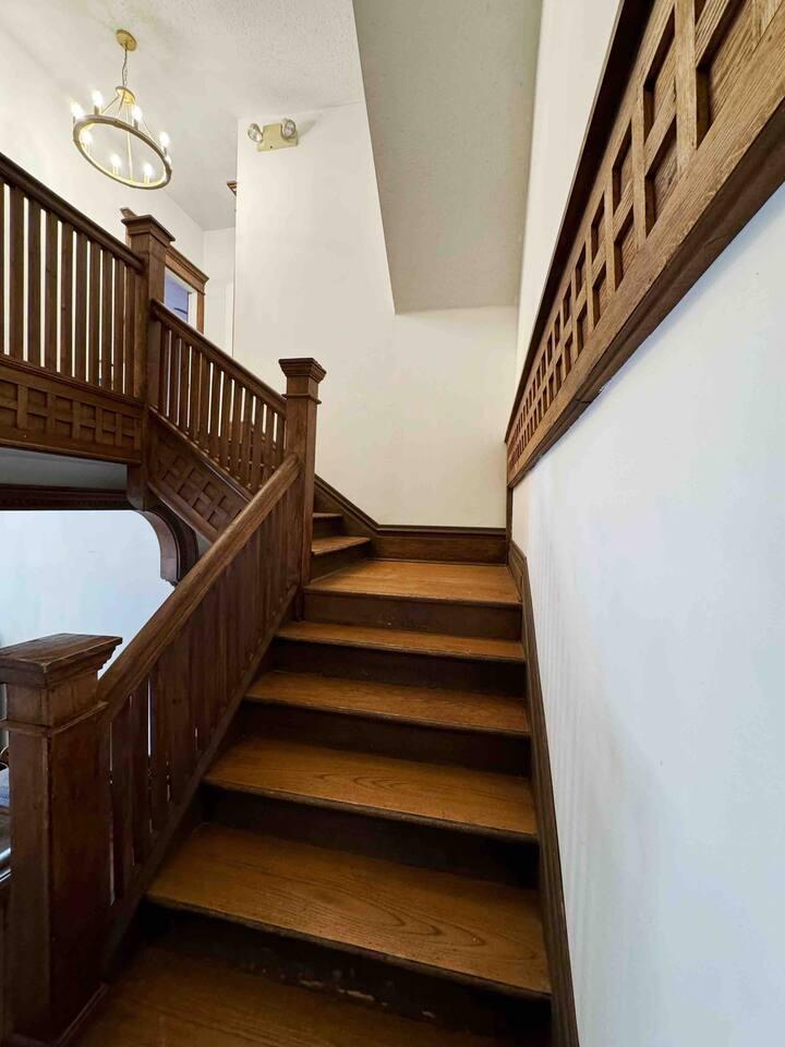 Valentine Suite | 1BD/1BA Apt in The Rose Inn