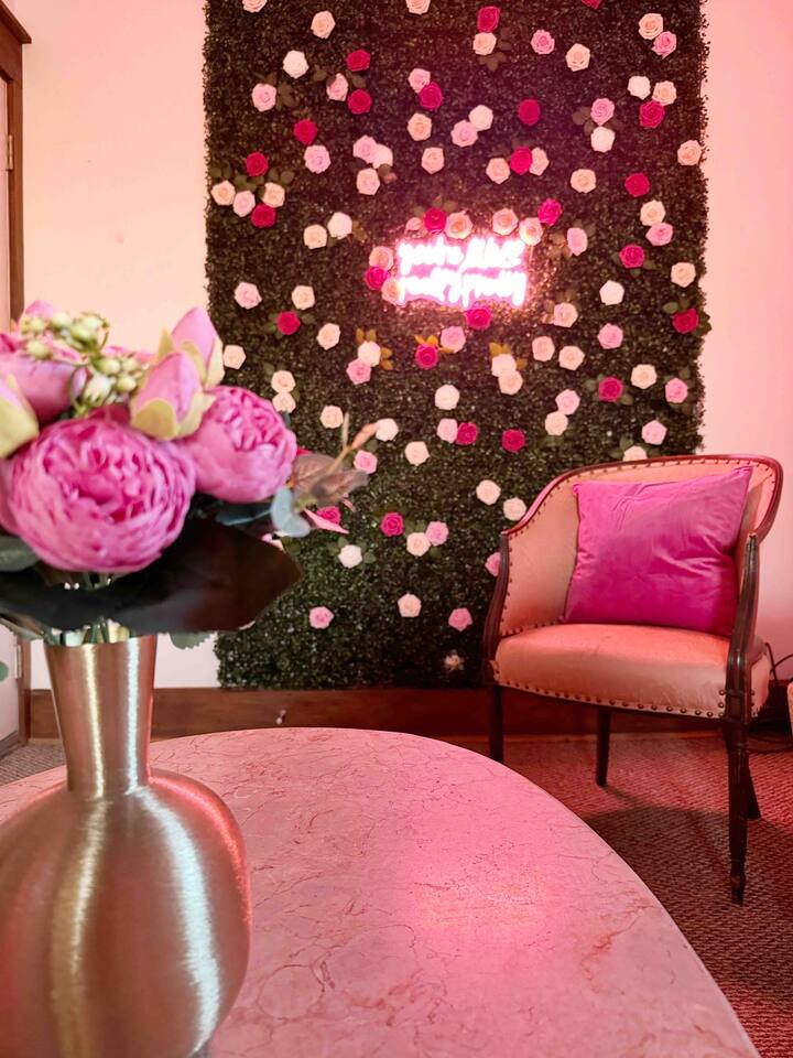 Valentine Suite | 1BD/1BA Apt in The Rose Inn