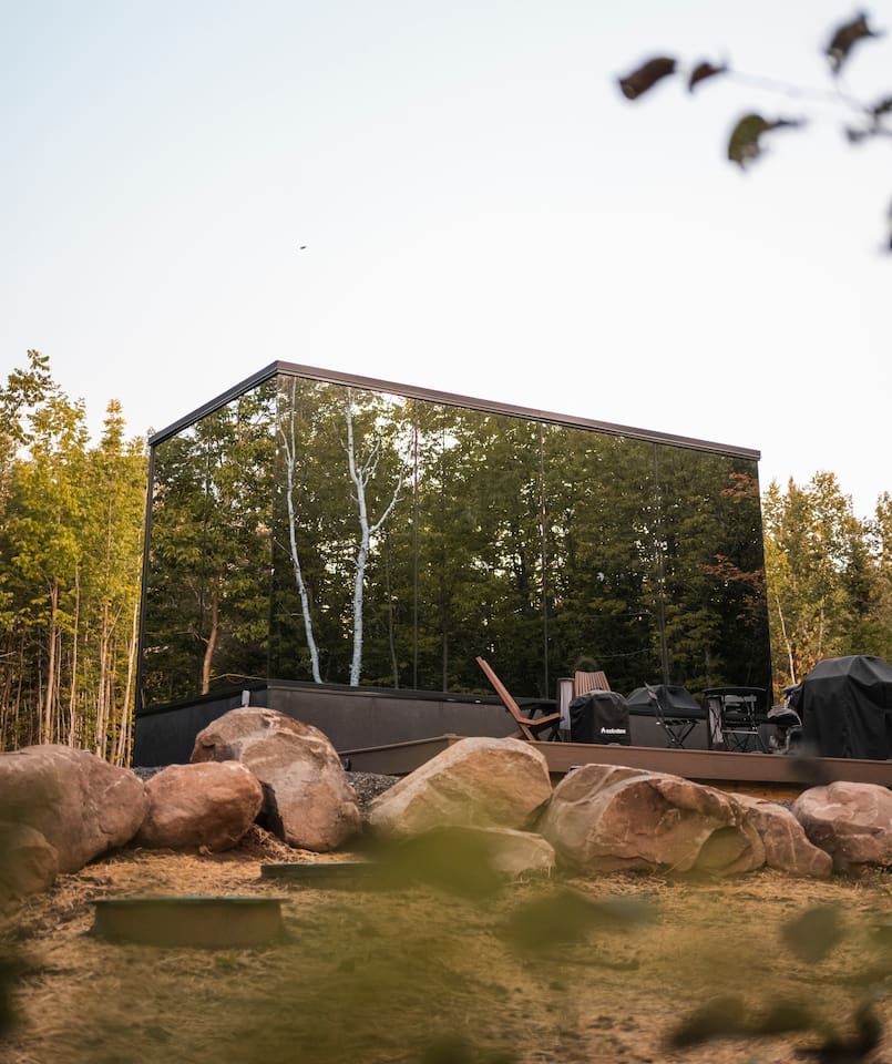 Aura | Mirror Cabin w/ Sauna near Ski Resort