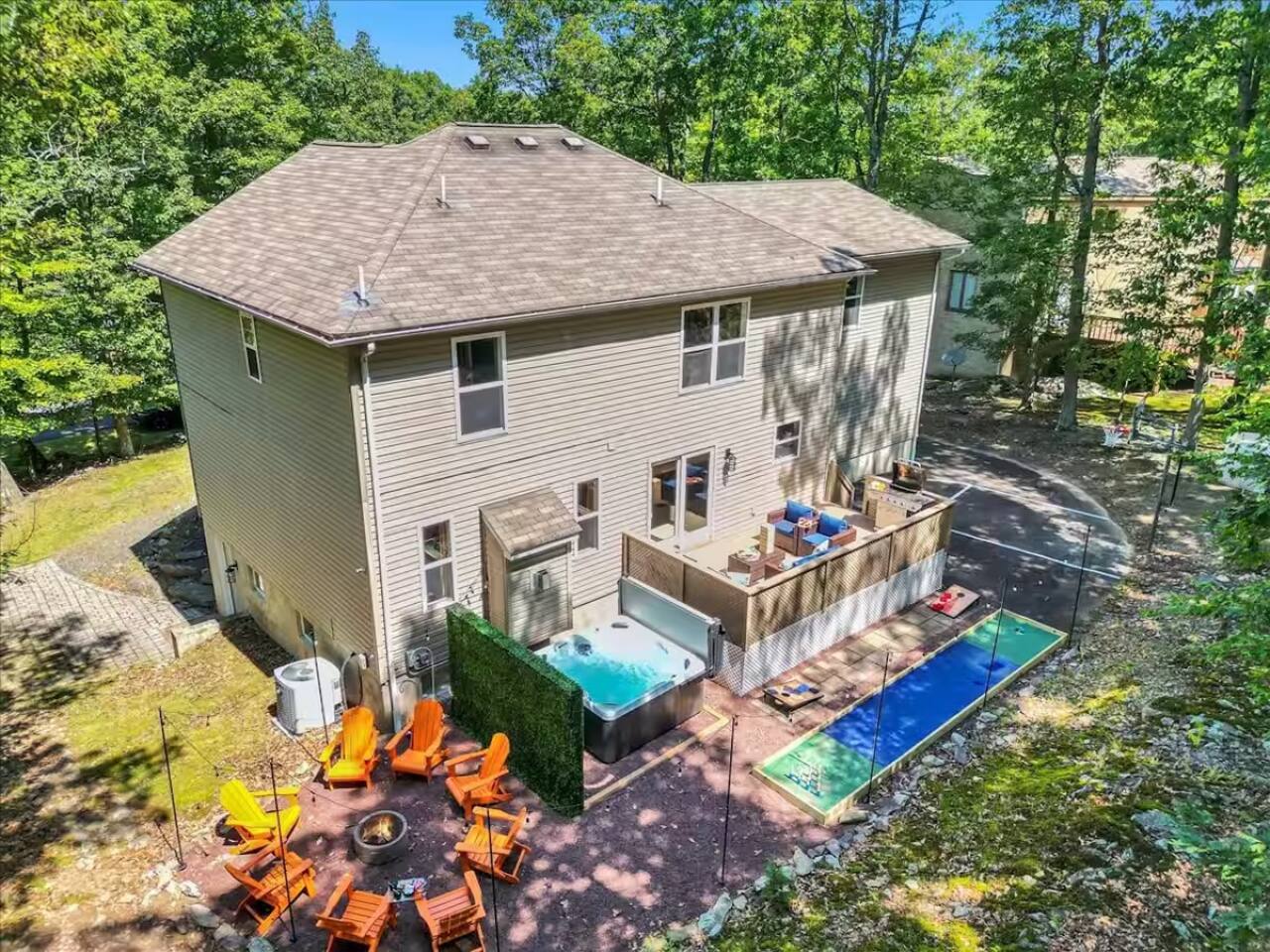 Poconos 5BR•Hot Tub•Theater•Arcade•Fire Pit•Pets