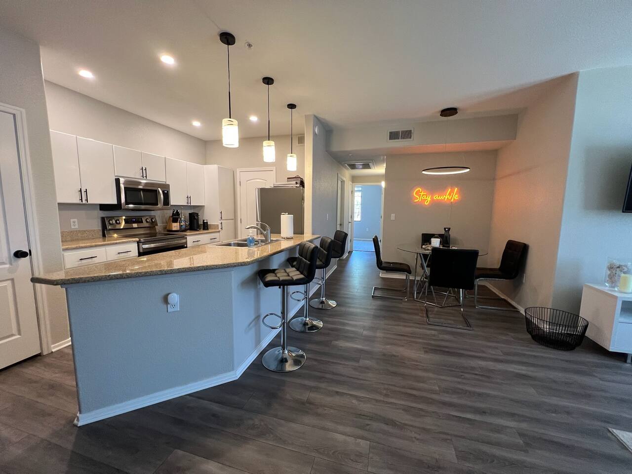 Poolside Condo | Hot Tub | Prime Location