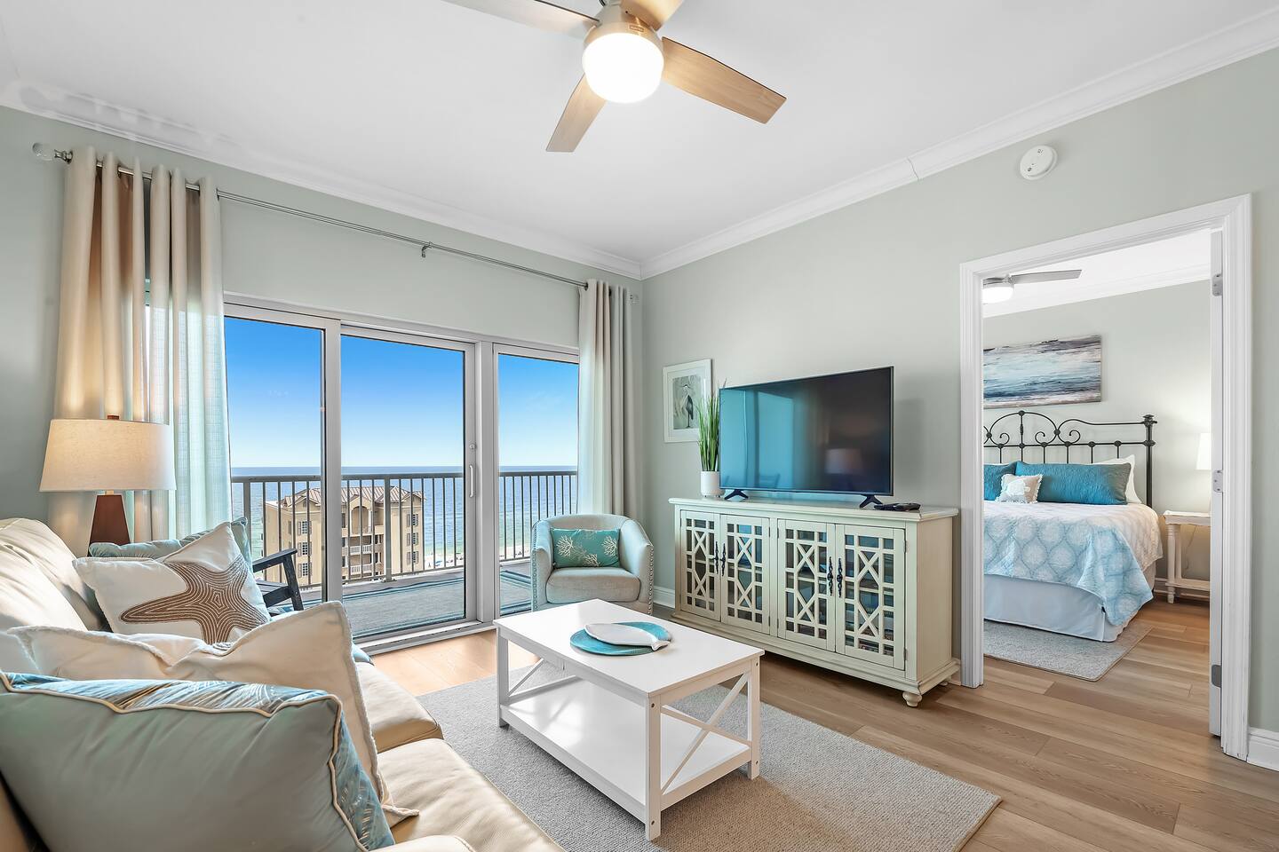 Crystal Tower 1106 Gulf Shores AL beachside retreat