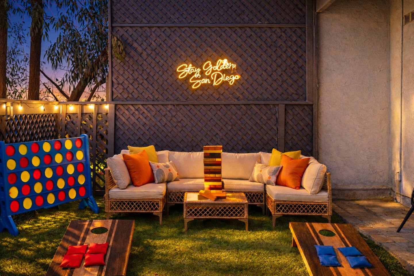 Hilltop Hot Tub Retreat • Arcade • 12 Guests