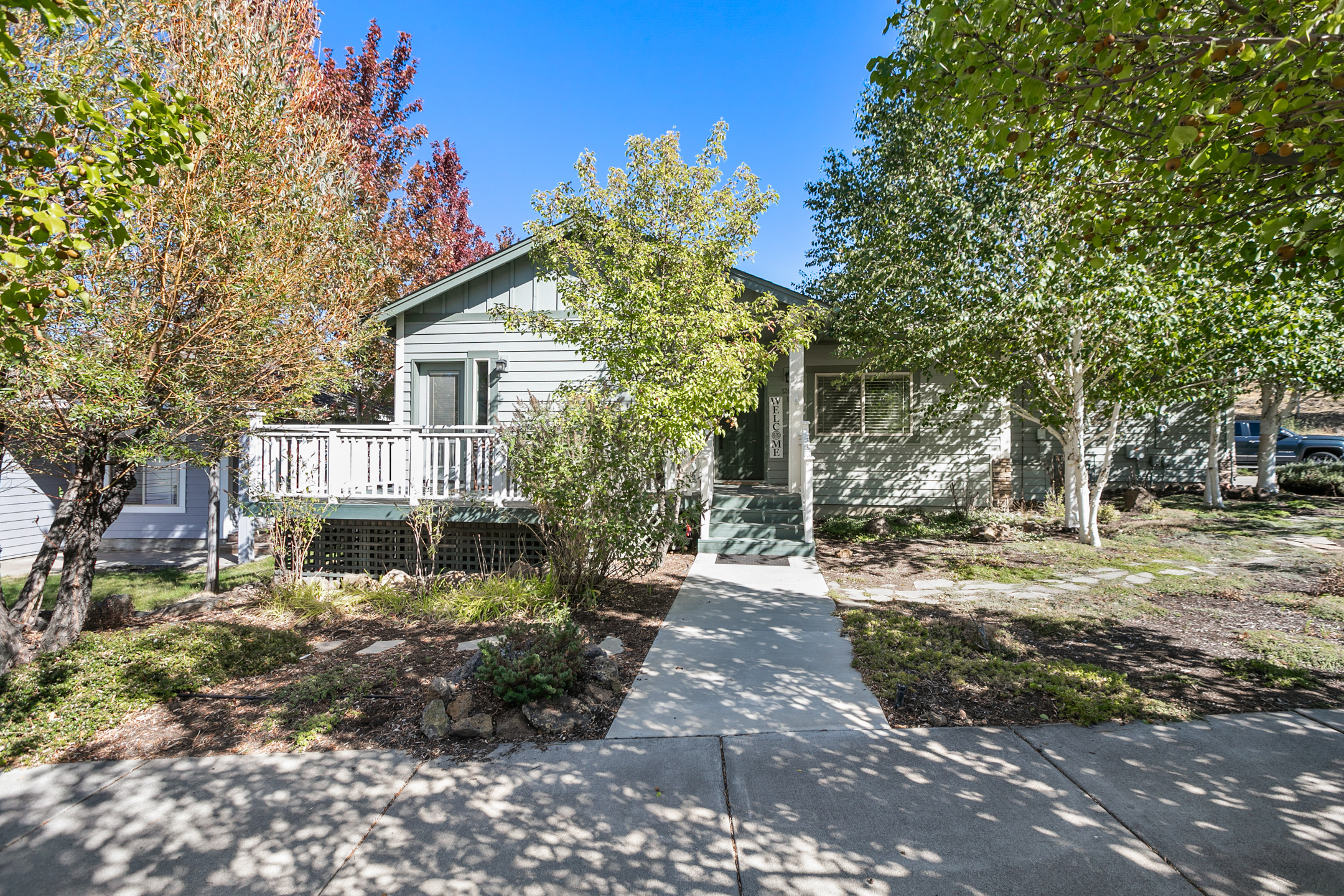 Drake & Aspen @ The DUPE - Entire Duplex 2 units