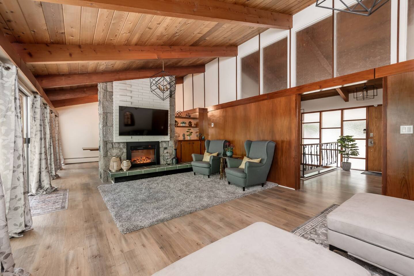 Exterior Mountain Retreat