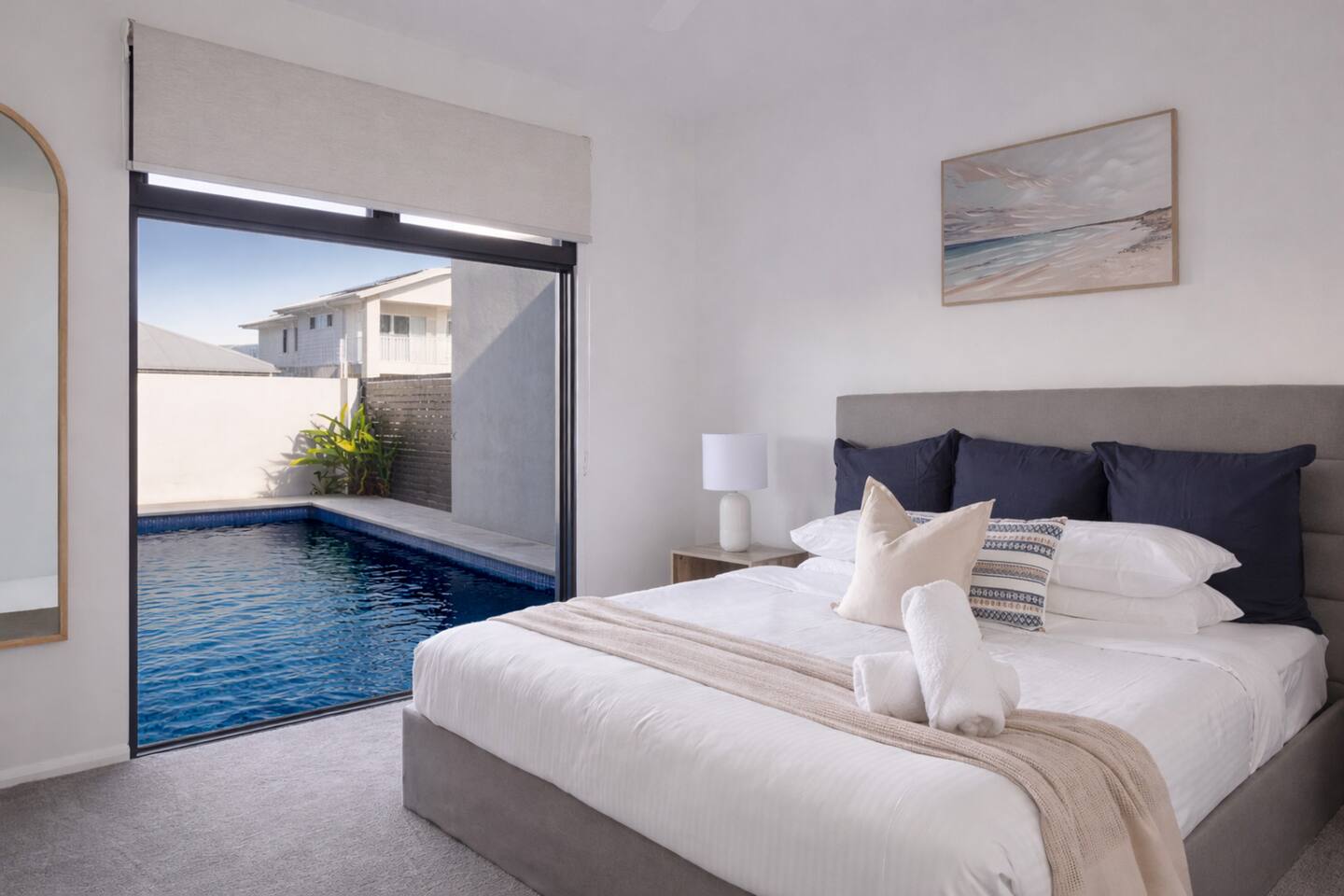 Marina-Side Living | Walk to Cafés, Parks & Water