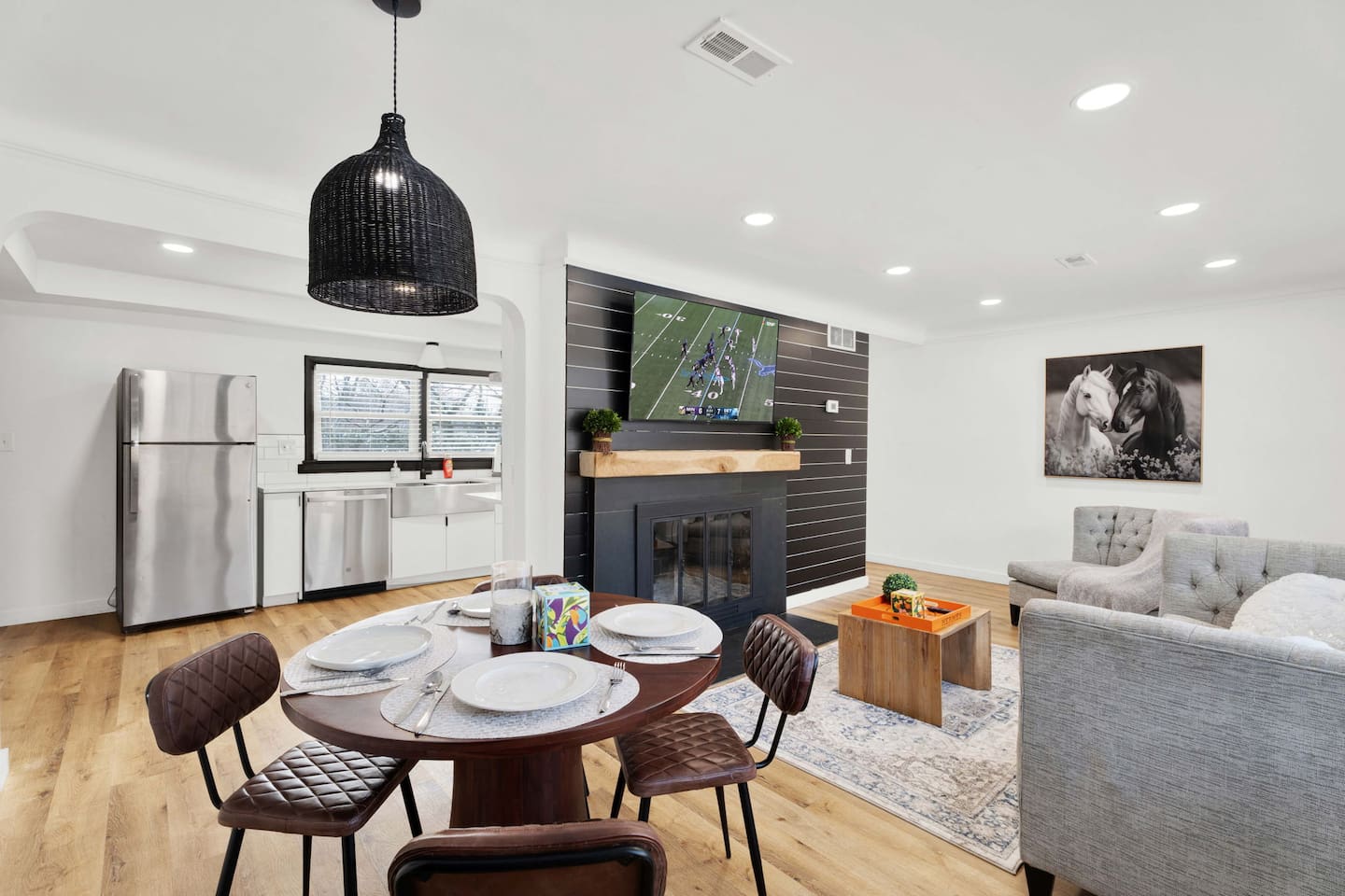 Modern 3BR Oasis in Beverly Hills | Sleeps 7