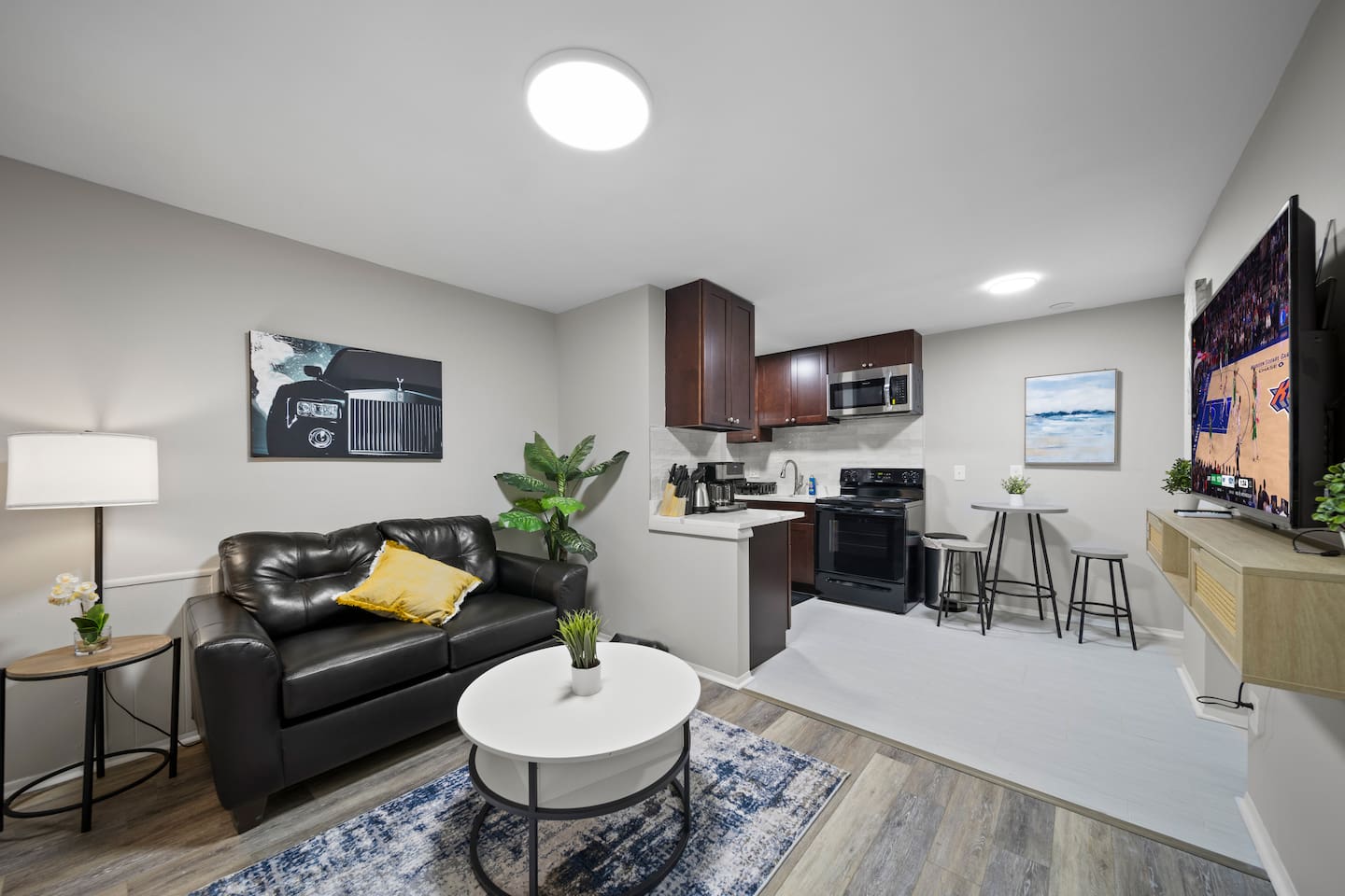Modern Ferndale 1BR Apt | Near Downtown & Eats