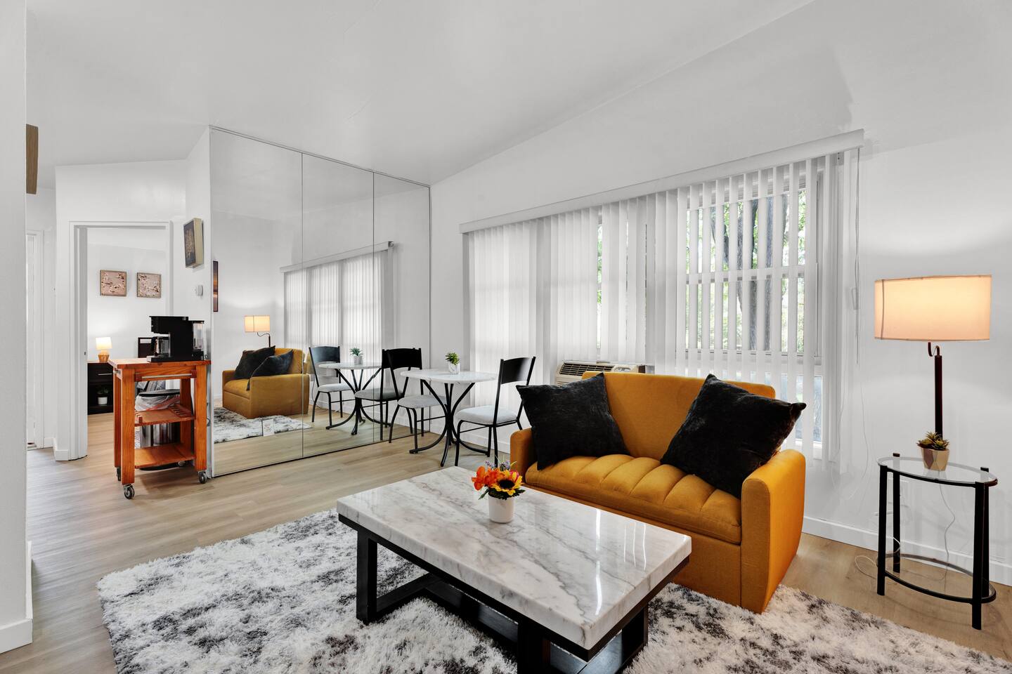 Chic Urban Stay Steps to Downtown Royal Oak
