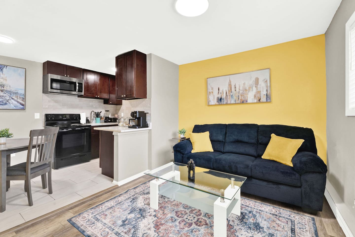 Cozy Hazel Place | Modern Living Near Downtown