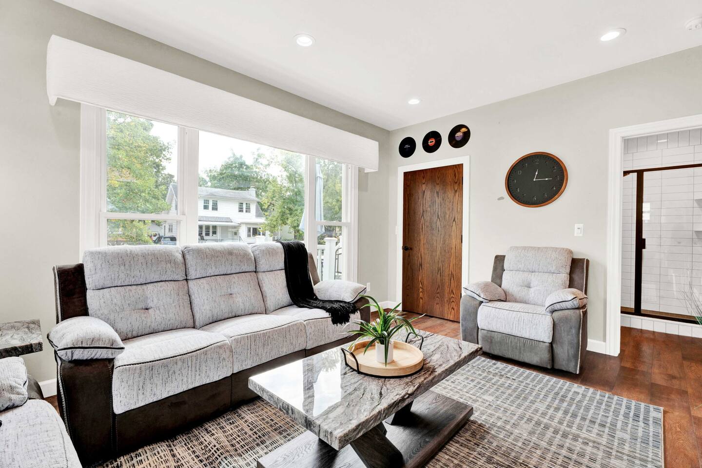 The Ardmore Luxe Retreat | Cozy Abode in Ferndale