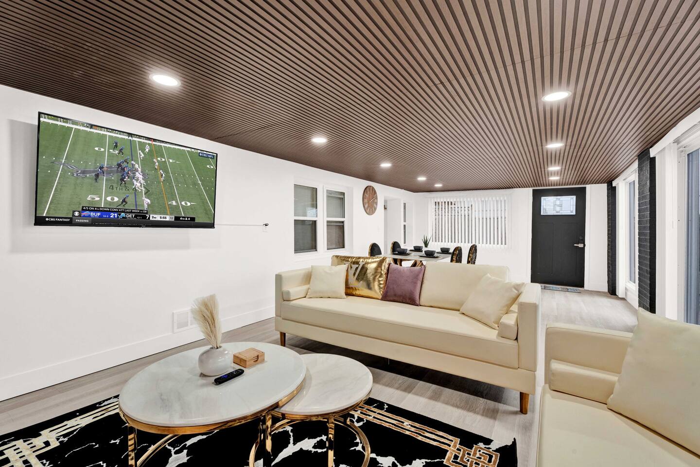 Lakefront Retreat | Whitmore Lake | Near Ann Arbor