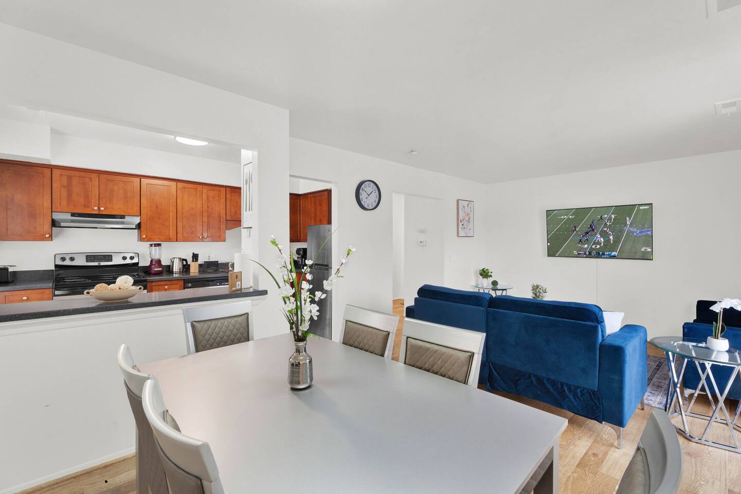 Maple Loft | Balcony + Downtown BHAM