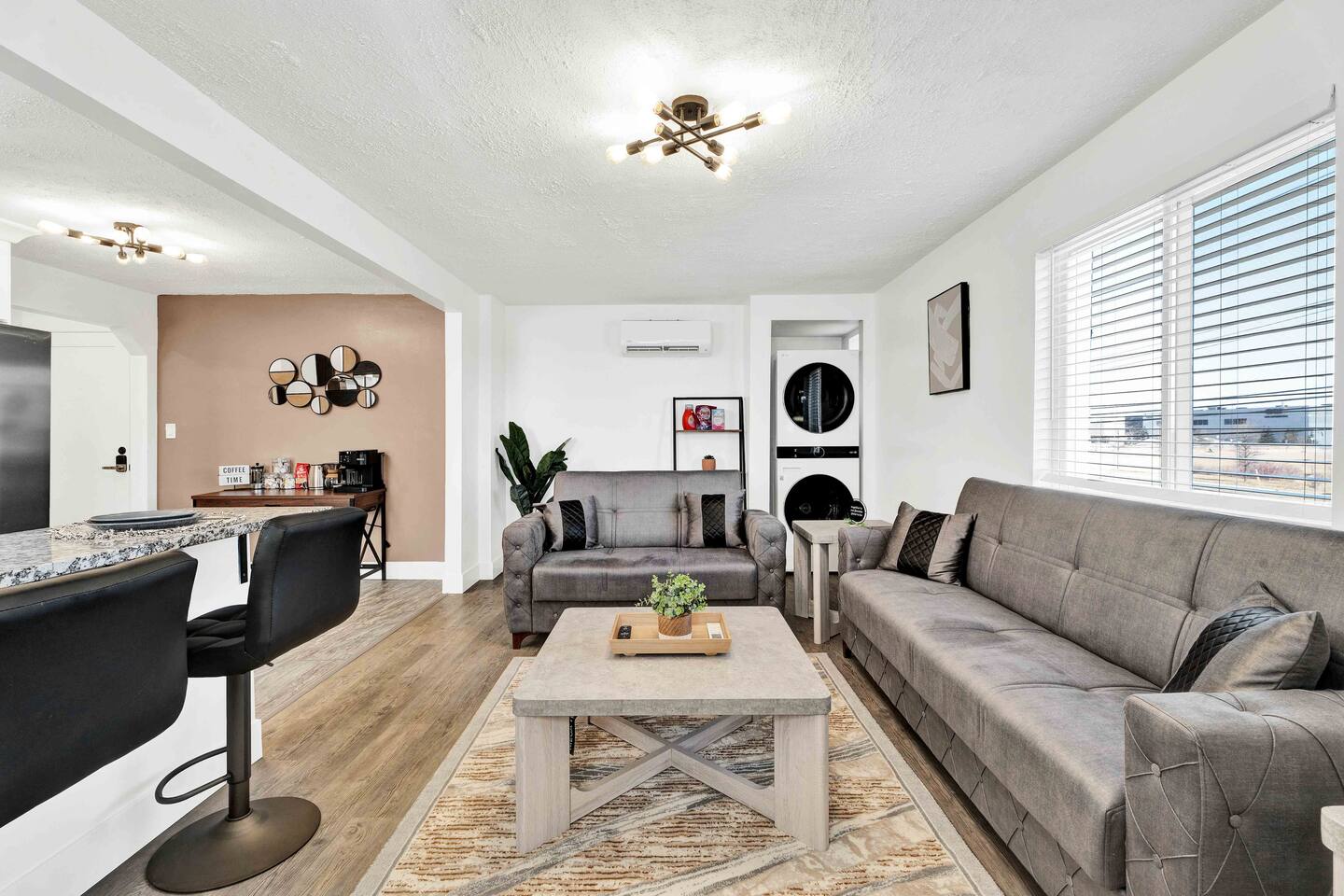 The Luxe Loft | Stylish Auburn Hills Retreat
