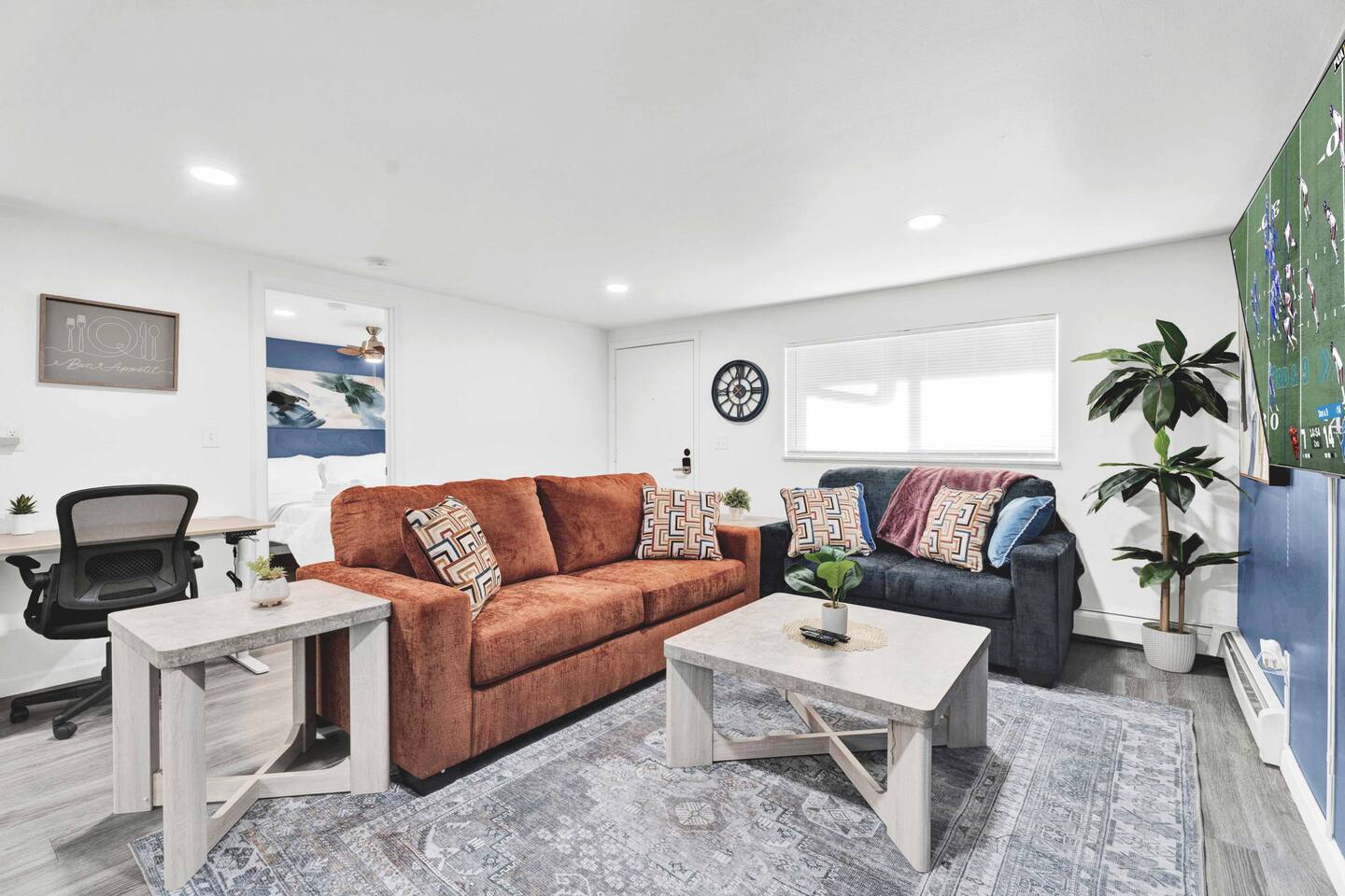 Cozy Milford Retreat for Couples & Solo Stays