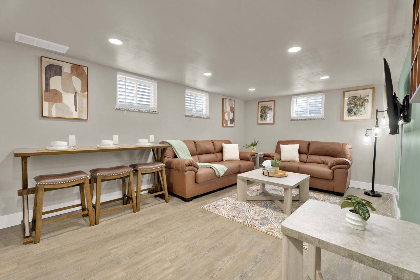 The Olive Suite | Wi-Fi + Near Oakland U