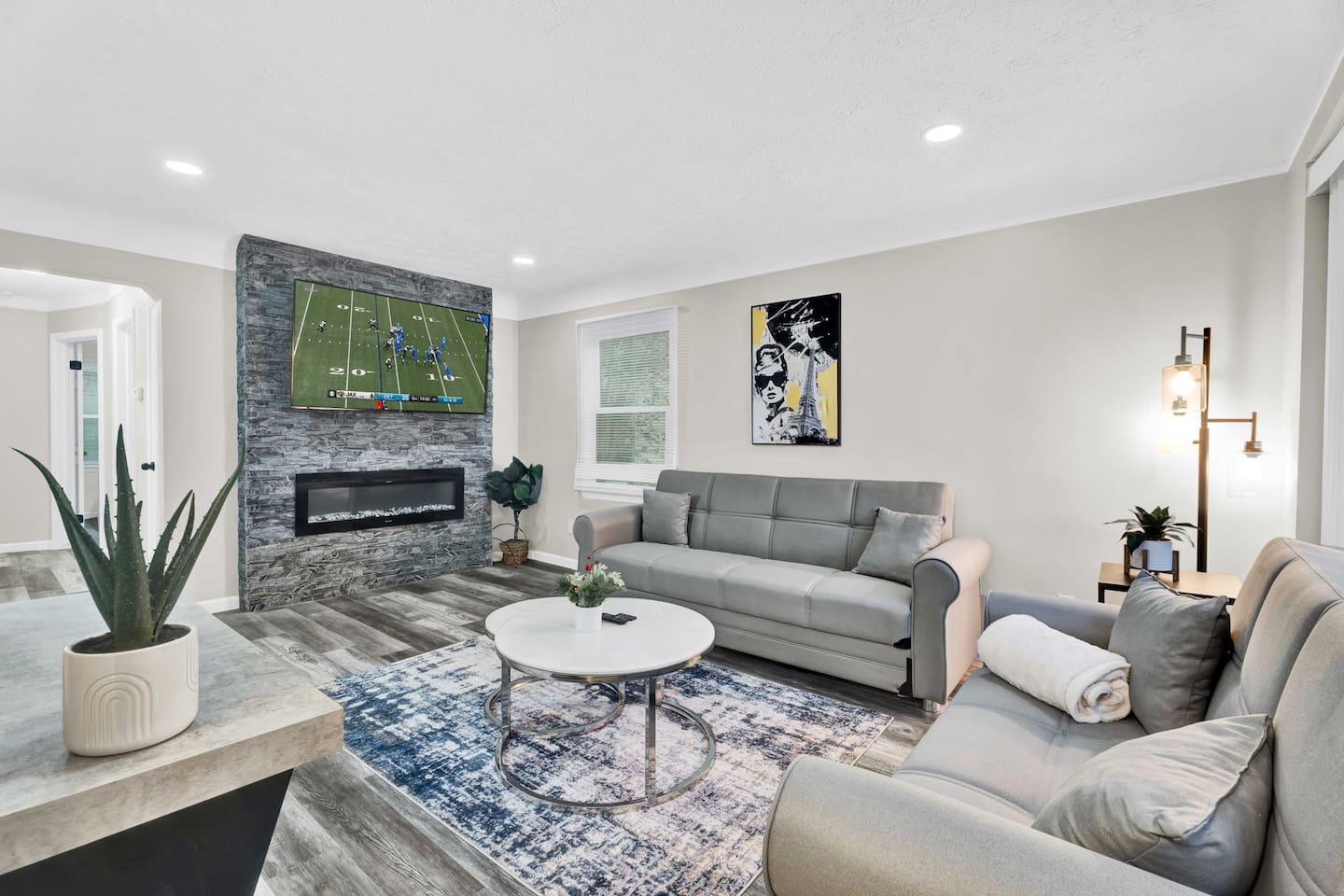 3BR Royal Oak Bungalow | Sleeps 8, Golf & Downtown