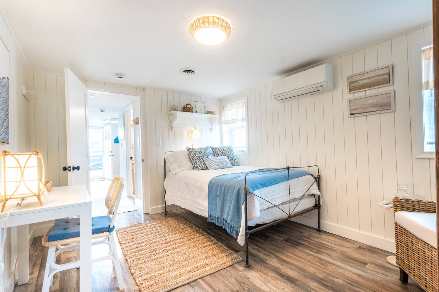 Intimate Plum Island Getaway