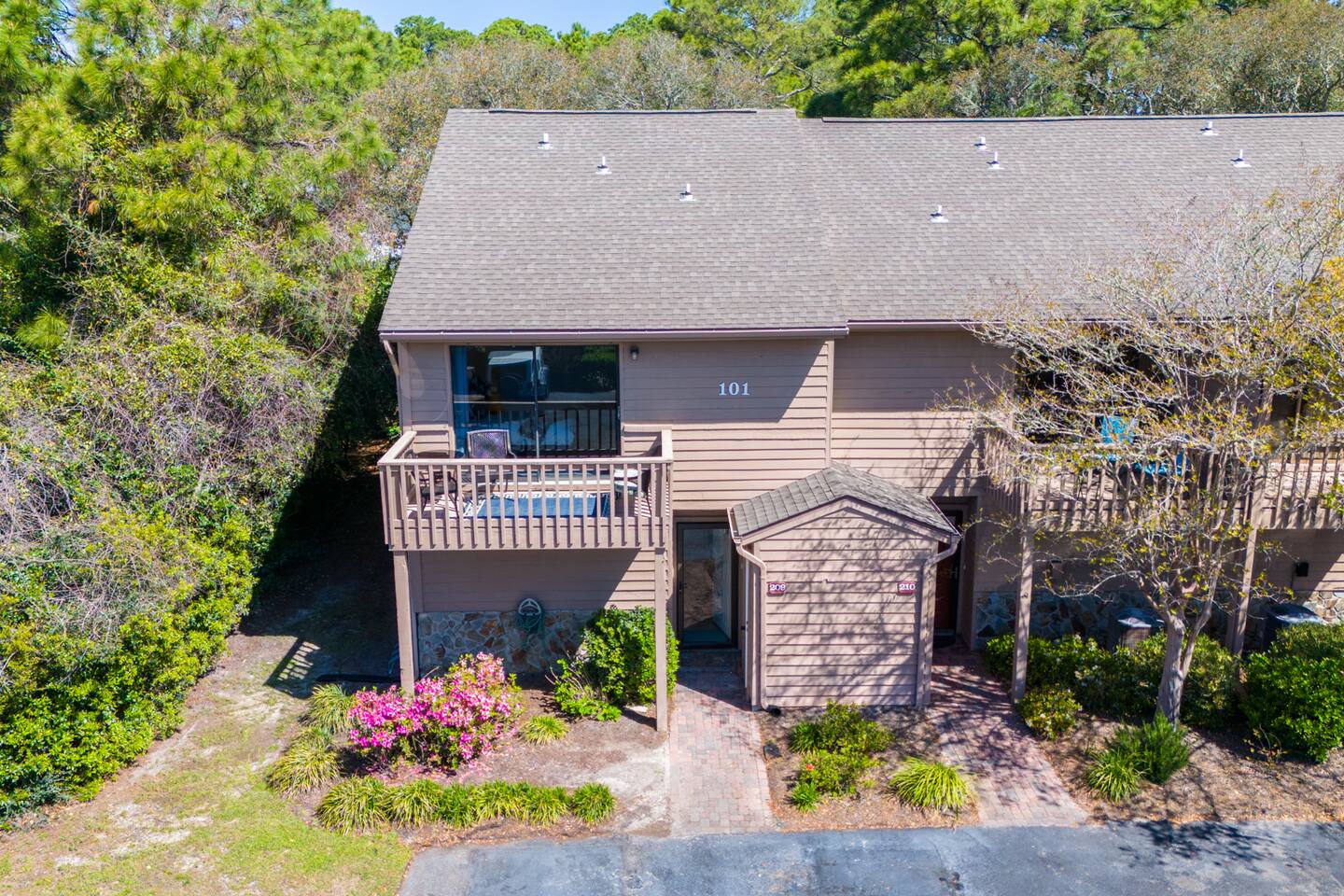 30A Sleeps 7, Pools, Tennis, Walk to Beach