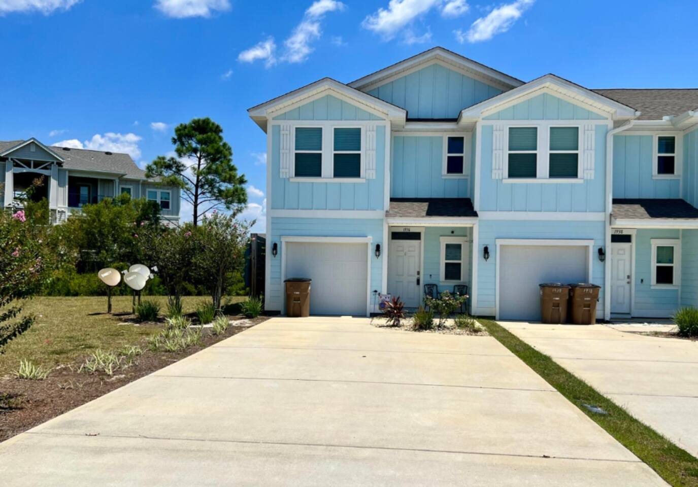 Poolside Fun, Summer Getaway at PCB Townhome! - Holiday Home