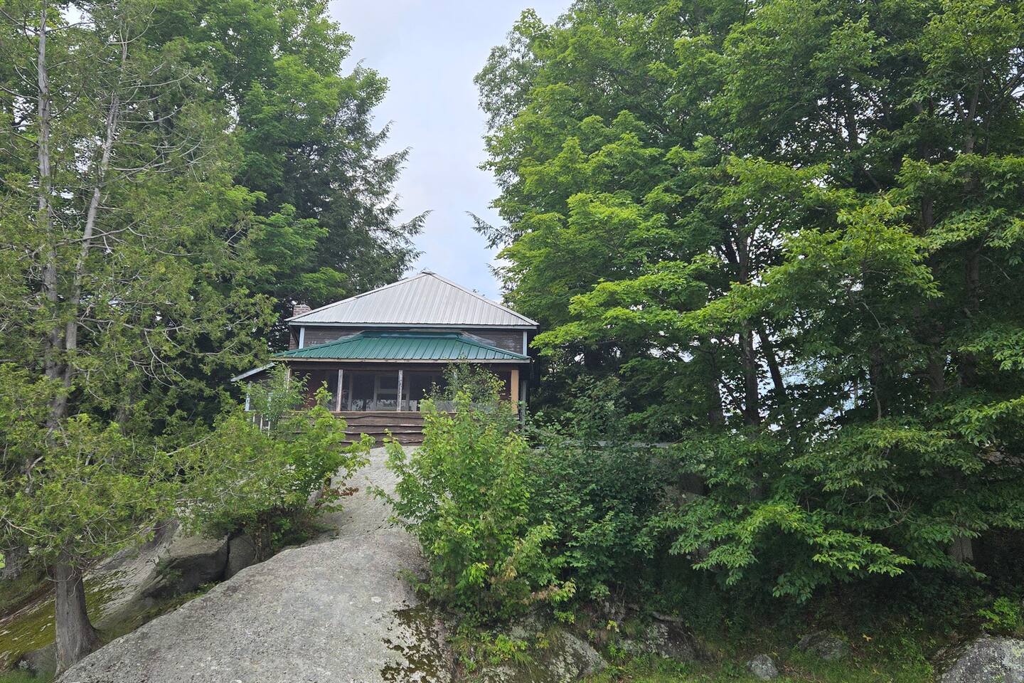 "Camp Cliff" on 4th Lake at Eagle Bay Village