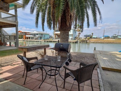 Group Retreat on Water | Sleeps 10 photo 4
