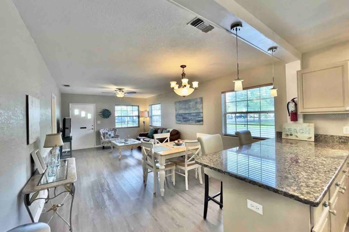 Prime Location, 2 Bath/2 Bed Perfect Getaway