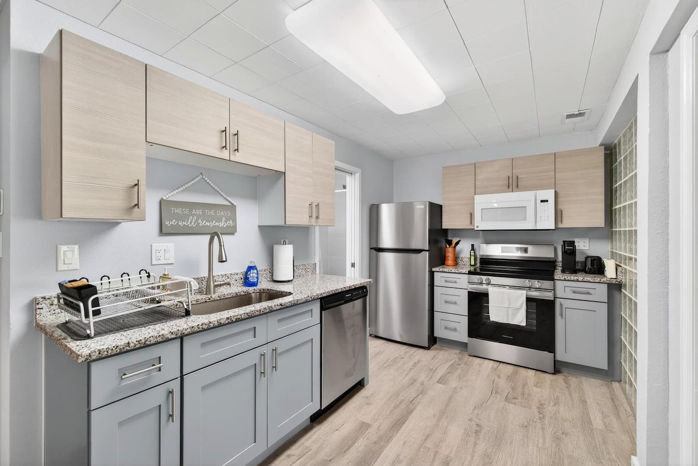 Stylish 2 Bedroom Beach Retreat
