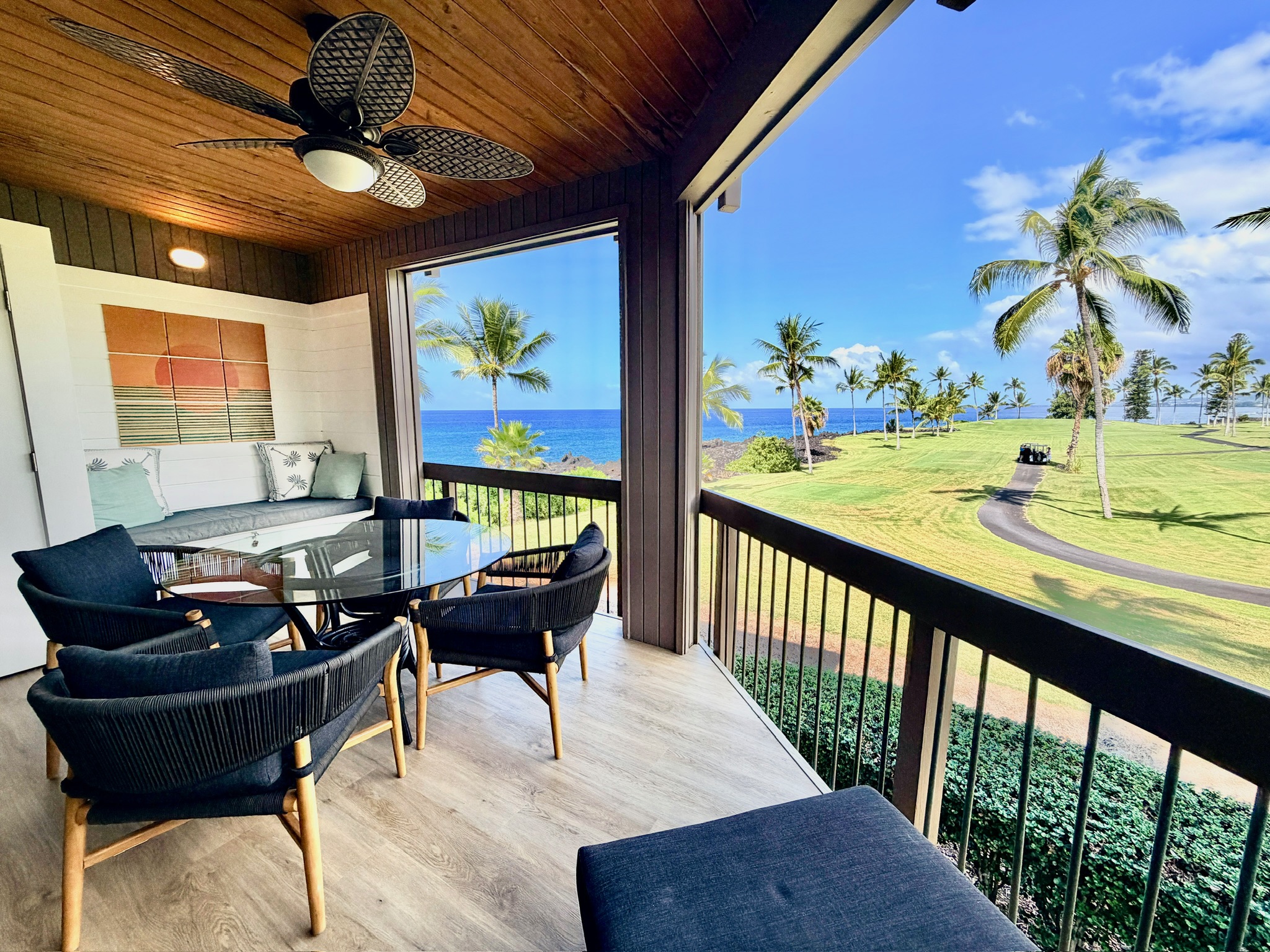 Brand new Luxury Oceanfront Living in Kona with AC