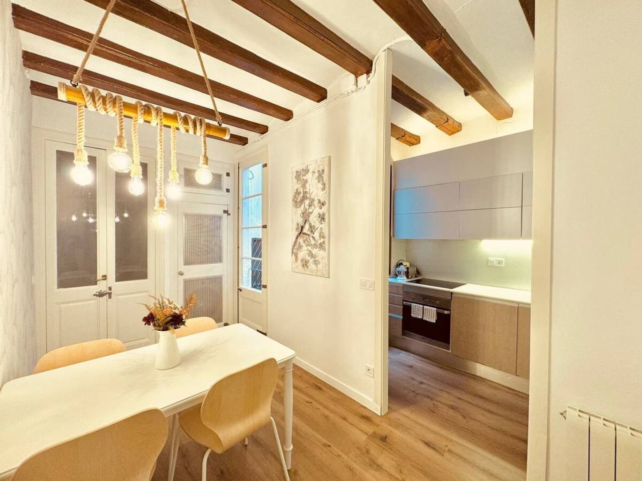 Luminous centric family apartment Barcelona