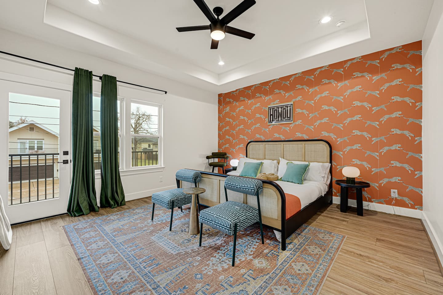 Houston 4BR townhome photo 6