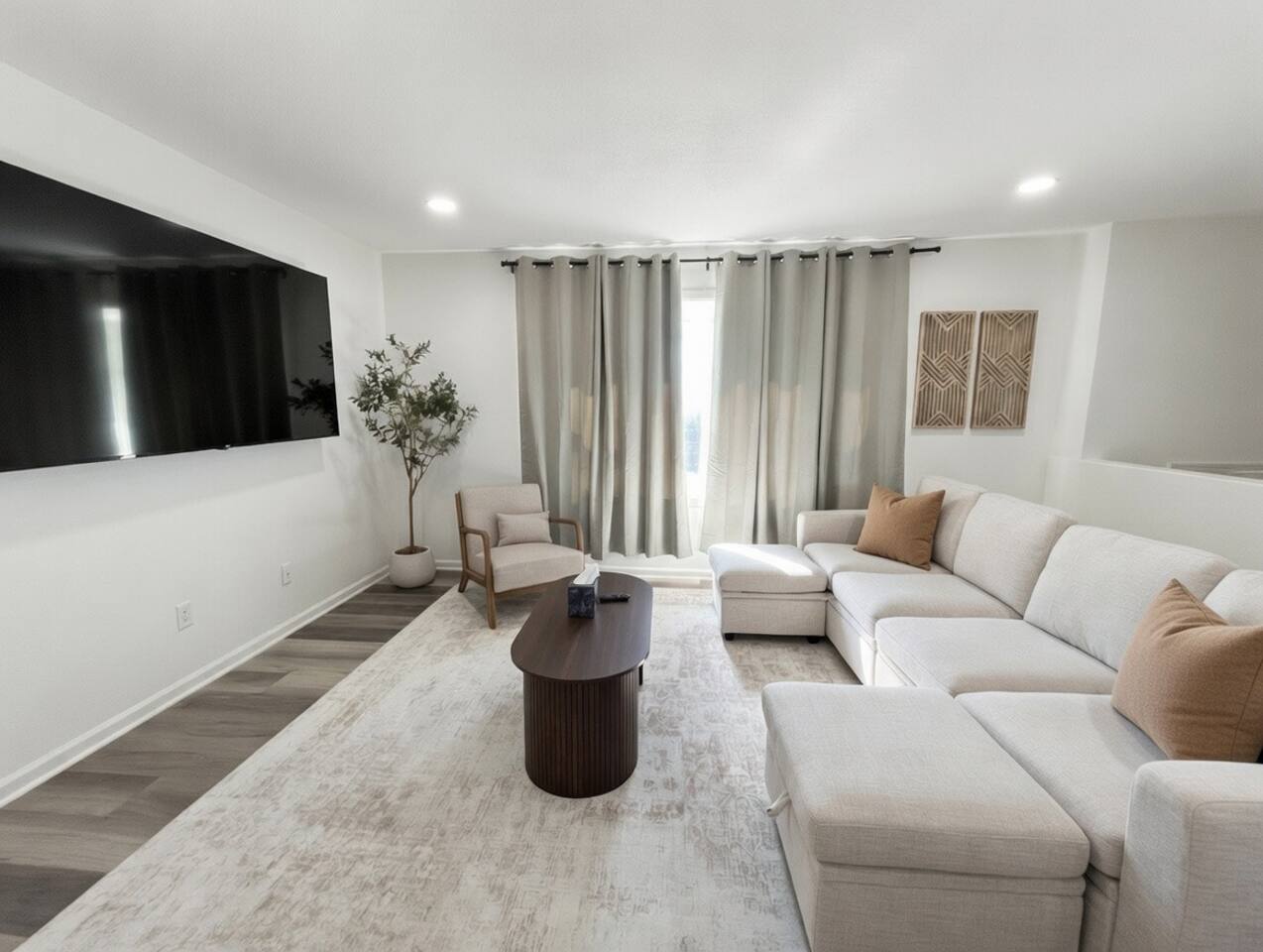 Beautiful Getaway| Sleeps 10+| Central Location