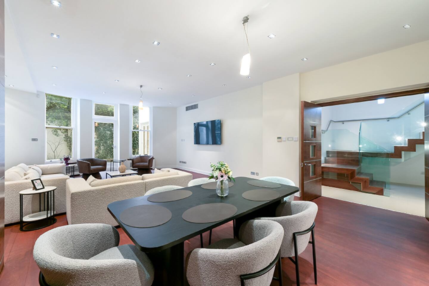 Spacious 3 bd 3 bath in Marble Arch /Hyde Park