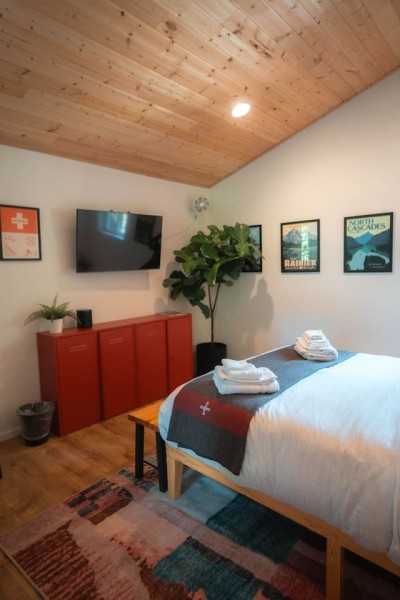 Camp Basecamp interior