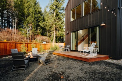 Front porch and gas fire pit