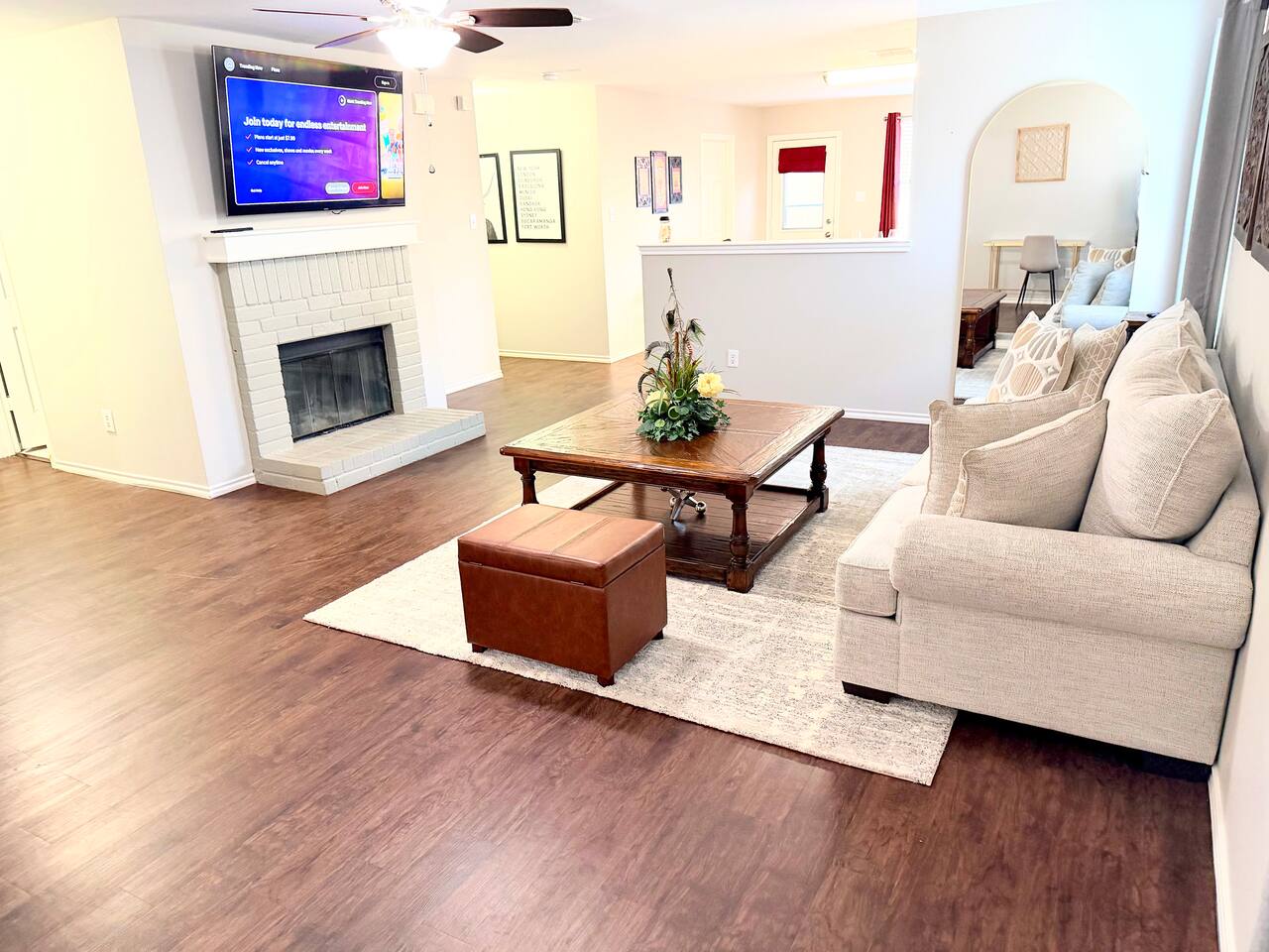 Unwind In Style In Frisco - Next To UNT