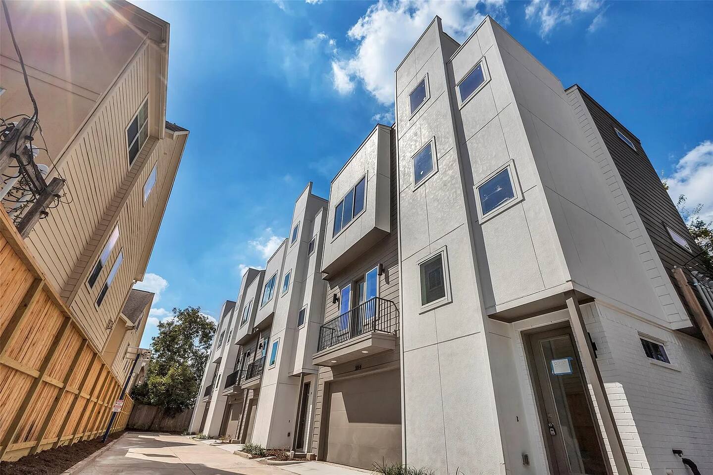 3010 Bell Street — photo 1