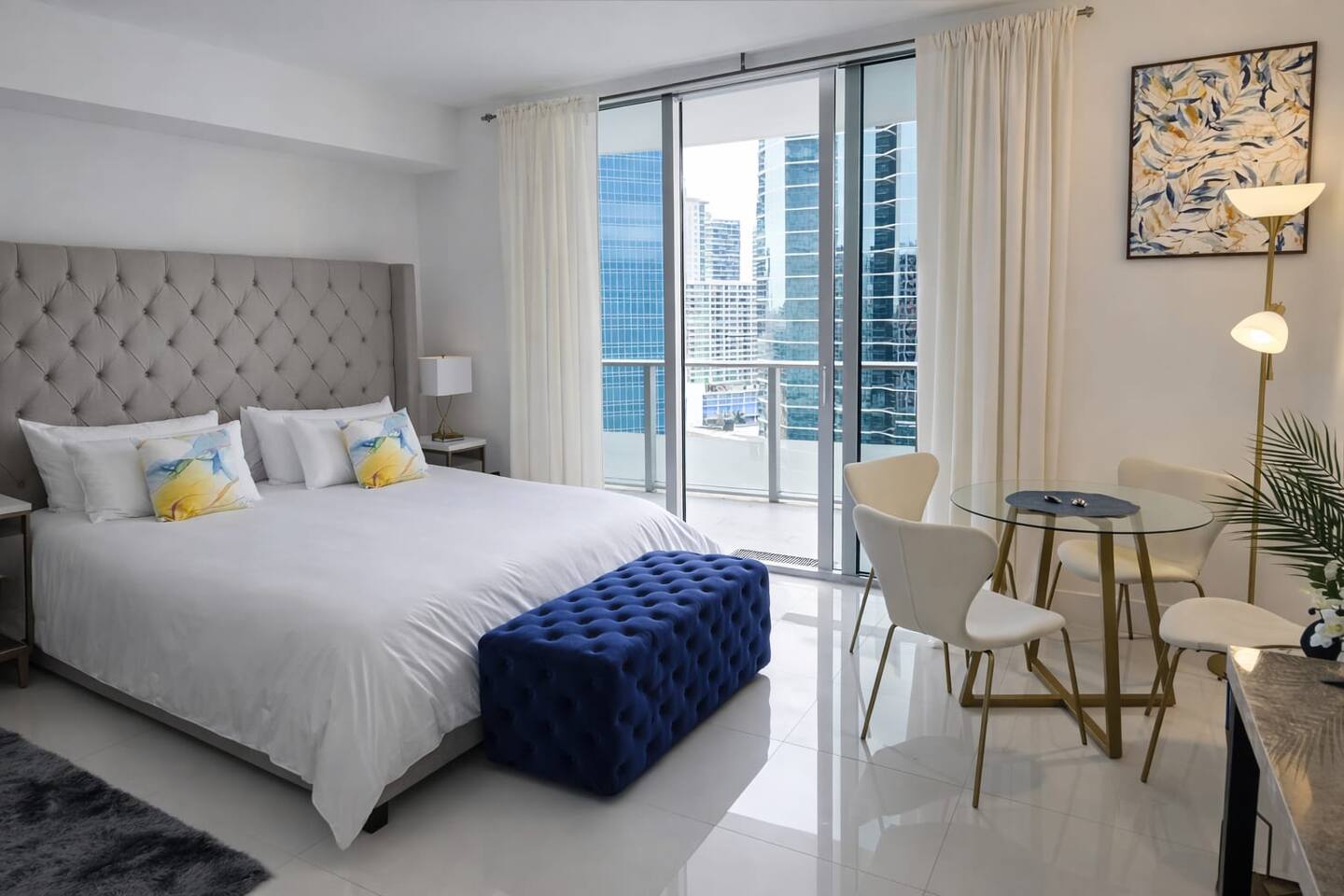 Modern Brickell Luxury Stay