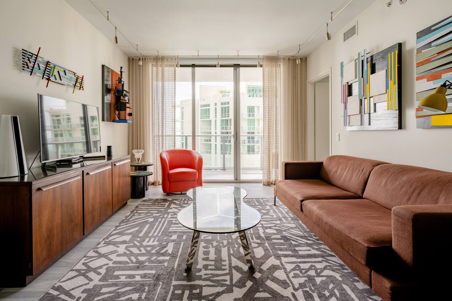 BRICKELL OCEAN VIEW/ 5 STARS / 1BR / FREE PARKING!