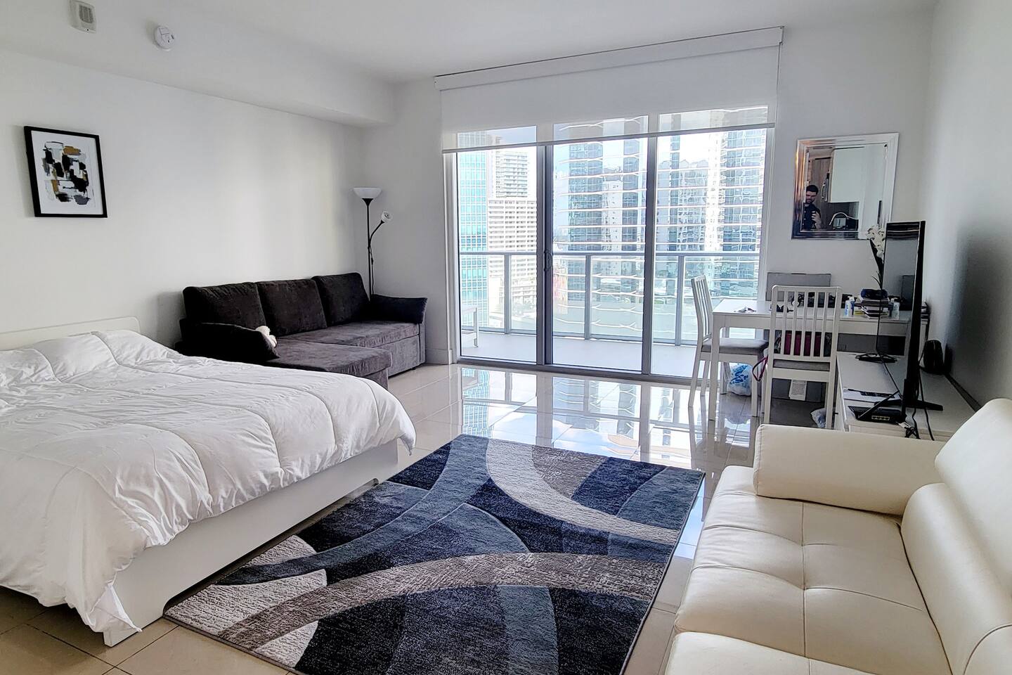 Brickell Lux, Cozy & Huge Studio !