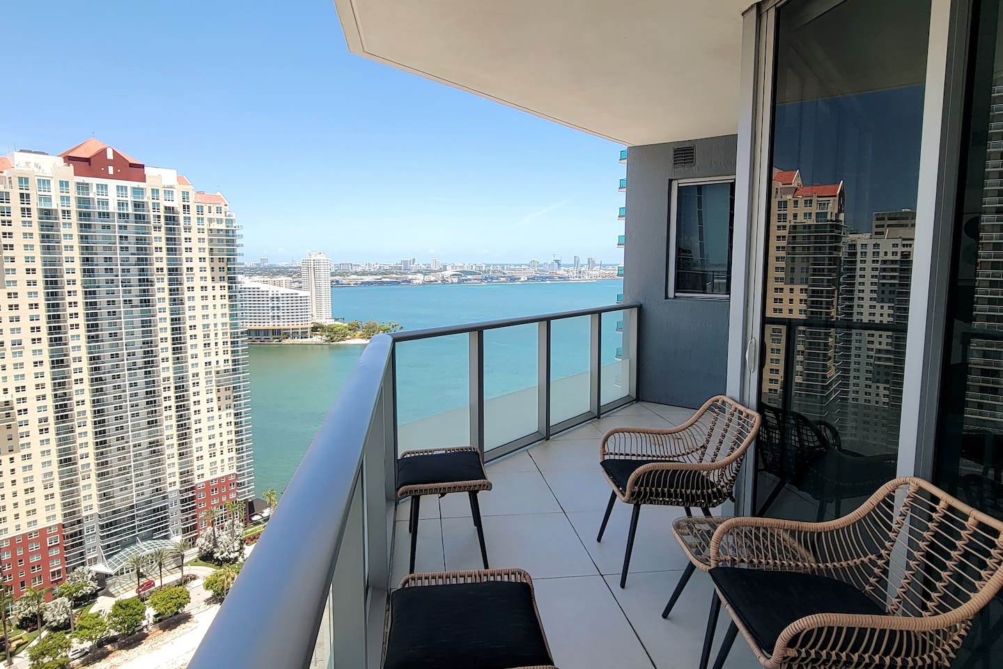 Amazing ! 2BR Full equipped / Parking