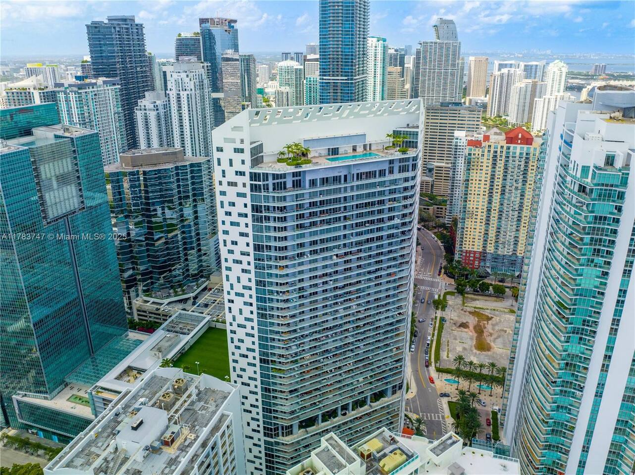 Brickell House, Super Lux Apt.