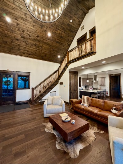 Eagles Nest Cabin w/ Hot Tub, Fireplace & Views! photo 11