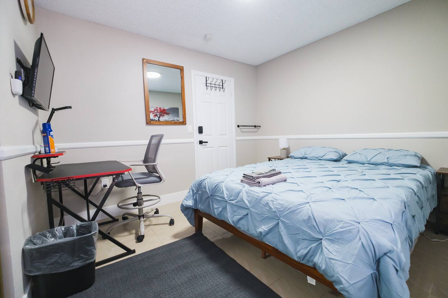 3217-5 Private Bedroom, Shared Bath, No.5