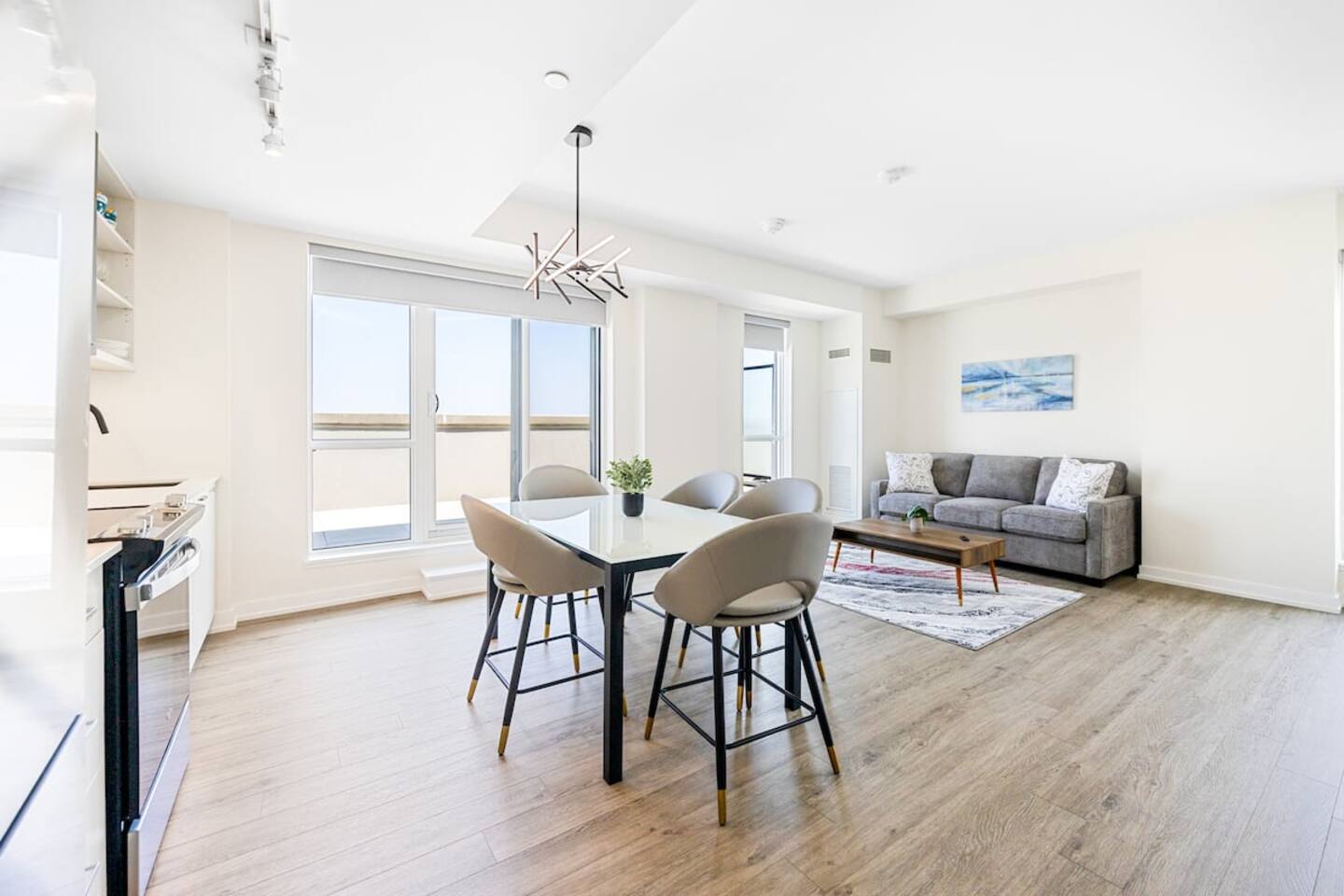 Luxury 3BR Penthouse • Huge Patio • Skyline View