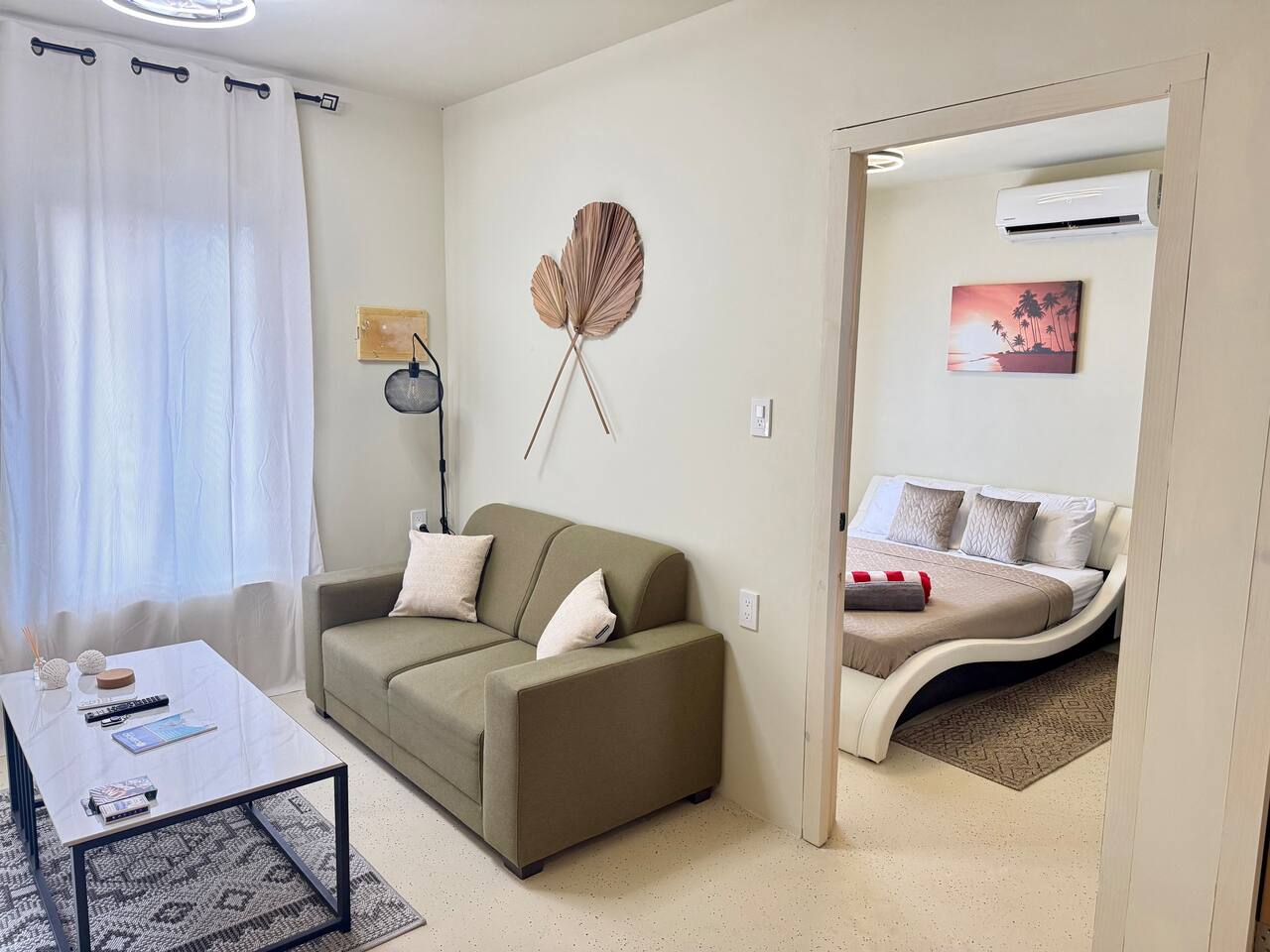 Curaçao Getaway with Pool & AC - 9min/ Beaches.